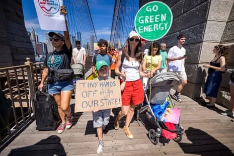 Sun Day: US Environmental Activists to Unite for Renewable Energy Amid Policy Reversals