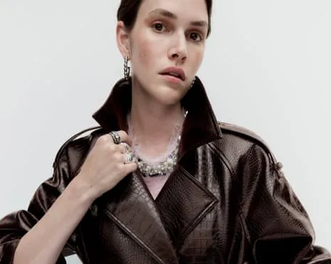 The Retail Giant Bets on Women's Fashion to Revive Autumn Sales