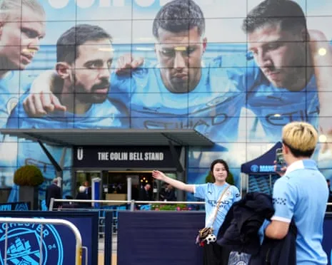 Manchester City Take On SSC Napoli in European Showdown
