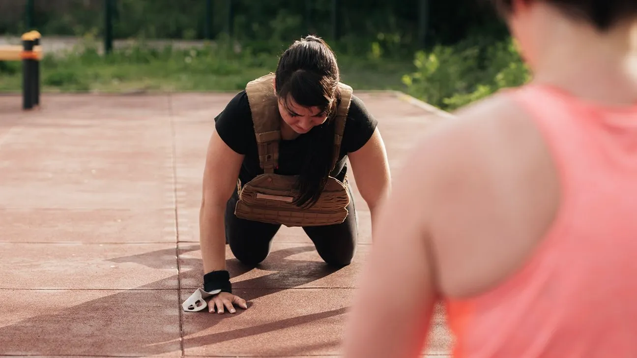 Weighted Body Vests May Boost Physical Conditioning, Yet Fat Reduction Benefits Remain Debatable