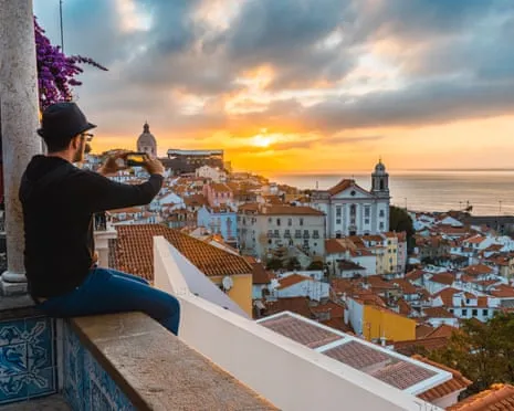 Why Are Countless People from the US Choosing Portugal?